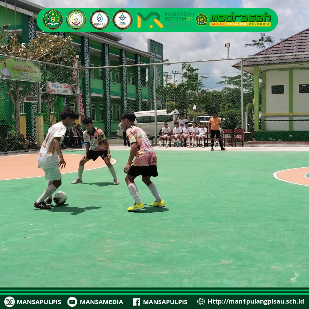 PERTANDINGAN FUTSAL SENGIT MAN 1 PULANG PISAU A VS SMAN 1 KAPUAS A